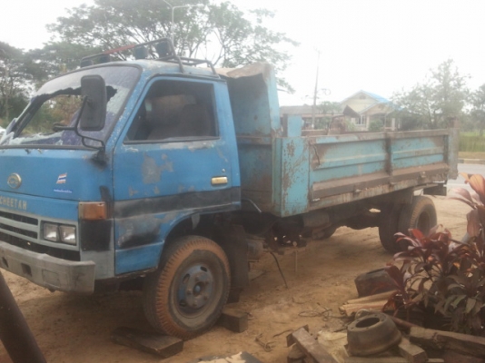 ขาย KS 32 วางหัวชีตาร์ เครื่อง 4BD1 ฝาดำเครื่อง่ดี แชชซีมีดามขายถูกๆไปเลยครับ ขาย KS 32 วางหัวชีตาร์ เครื่อง 4BD1 ฝาดำเครื่อง่ดี แชชซีมีดามขายถูกๆไปเลยครับ