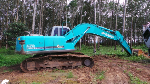 KOBELCO  YN09  มีเล่มทะเบียนพร้อมค่ะ