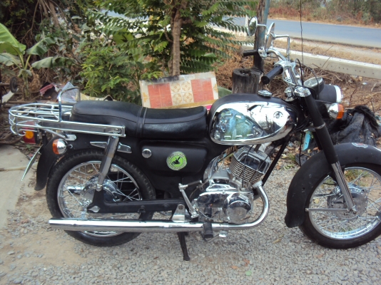 ขายซูซูกิ s10 มีทะเบียน ชุดโอน ภาษ๊546 สนใจติดต่อสรกฤช 081-8478107