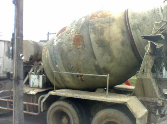 รถโม่ปูนอีซุซุ 3ใบปัด โม่โซ่ไฮดรอลิค 7Q 10ล้อ2เพลา ขายแล้วคะ