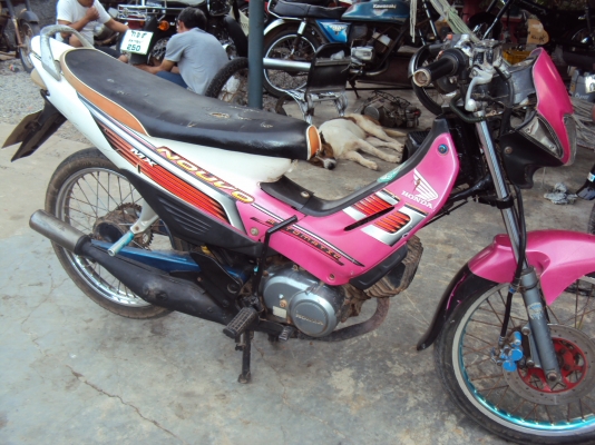 ขายฮอนด้าเทน่า มีทะเบียน ชุดโอน สนใจติดต่อสรกฤช 081-8478107