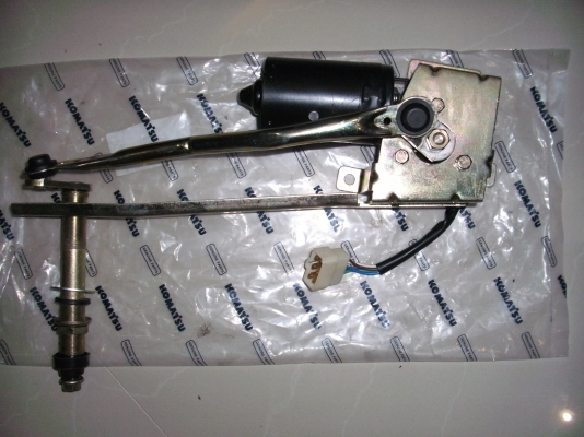 มอเตอร์ปัดน้ำฝน KOMATSU PC200-6,6D95