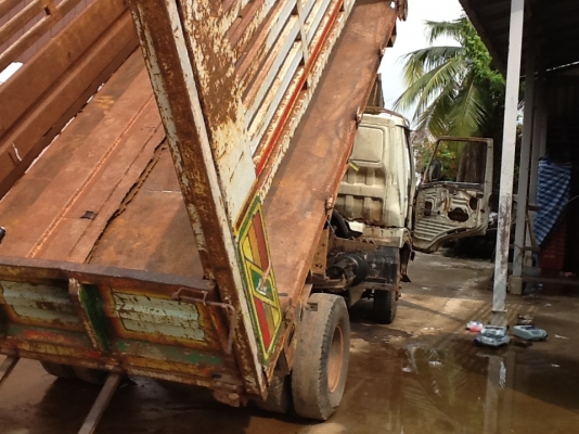 ขายหกล้อดั้มFB. 112. เครื่อง 117 ขายตามสภาพราคาให้ไปทำได้มีกำไรคับ