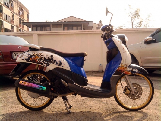 ขออนุญาติขาย Yamaha Fino 115 cc. มือเดียว สีน้ำเงินขาวดำ ล้อทอง ขออนุญาติขาย Yamaha Fino 115 cc. มือเดียว สีน้ำเงินขาวดำ ล้อทอง