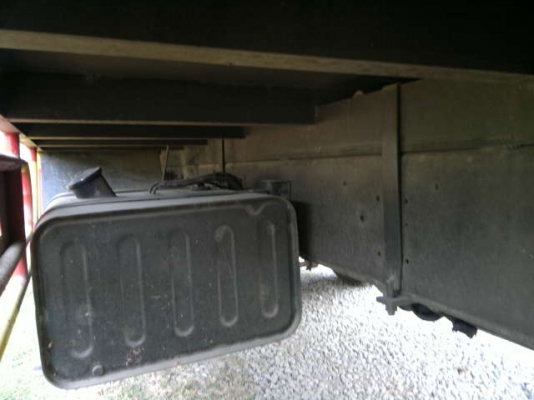 ขายรถล้อง 8 ล้อ กระบะเนียมคอกเกษตร 7.50 เมตร HINO PROFIA P11C 320 แรง สภาพรถ 95\% ขอยืนยัน สวยแบบไม่มีที่ติ สนใจรีบจองด่วน