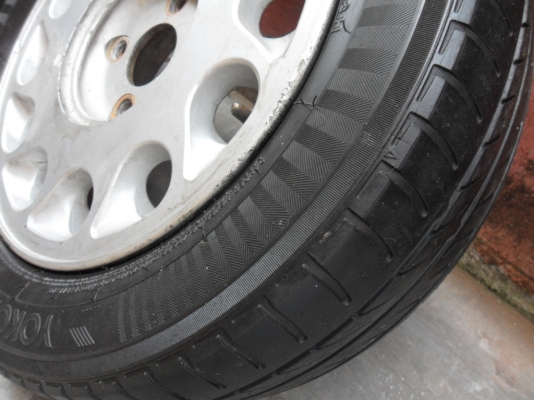 ขาย ล้อแม๊ก 15"  4/114  1 คู่   700 บาท  (แก้ไข 9-3-56)