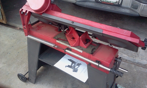 เครื่องตัดไม้เข้ามุมองศาของใหม่ครับ เครื่องตัดไม้เข้ามุมองศาของใหม่ครับ