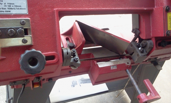 เครื่องตัดไม้เข้ามุมองศาของใหม่ครับ เครื่องตัดไม้เข้ามุมองศาของใหม่ครับ