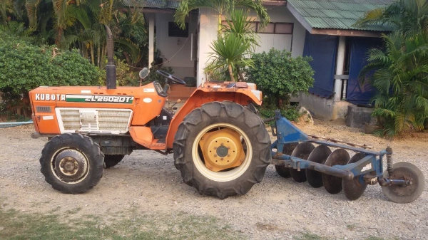 ขาย KUBOTA ZL2602DT เครื่องดี เกียร์ดี พร้อมผาน5 ครับ