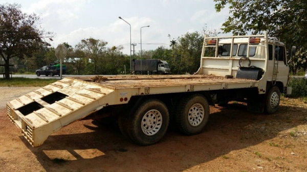 รถฮีโน่ 10 ล้อ ท้ายลาด F18 / 187 แรงม้า.  สนใจติดต่อ  081 - 6079515