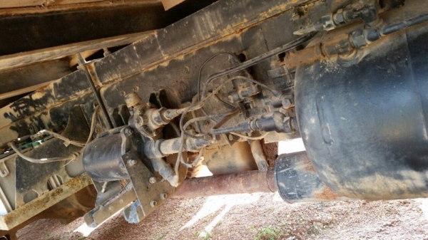 รถฮีโน่ 10 ล้อ ท้ายลาด F18 / 187 แรงม้า.  สนใจติดต่อ  081 - 6079515