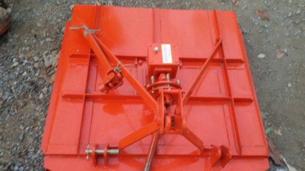 ขายที่ตัดหญ้าครับสภาพใหม่ยังไม่ได้ใช้ครับ