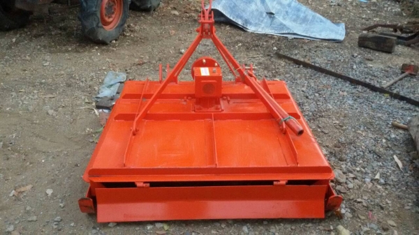 ขายที่ตัดหญ้าครับสภาพใหม่ยังไม่ได้ใช้ครับ