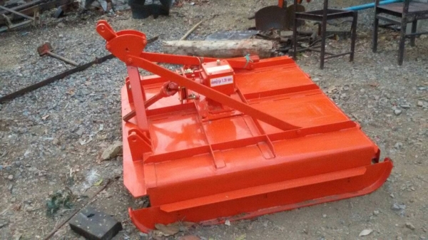 ขายที่ตัดหญ้าครับสภาพใหม่ยังไม่ได้ใช้ครับ