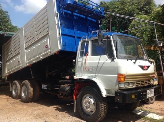 ขายฮีโน่226 ช่วงล่างเป็น227หมดแล้วเครื่องEM100เกียร์เดิมหัว227ยางสวย เบรกทิ๊ฟฟี่ ดั้มสามมิตรลอนเฉียงคอกสูง ภายในงาม ราคา900000 ต่อรอง