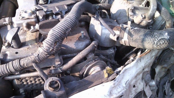 ขายรถตกถนนครับ เอกสารพร้อมโอน