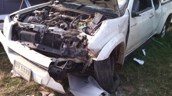 ขายรถตกถนนครับ เอกสารพร้อมโอน