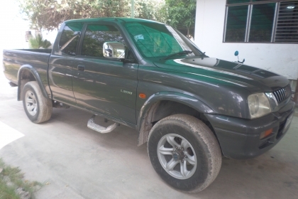 ขายมิตซูสตาด้า โฟร์วิน เครื่อง 2800 ปี 2000