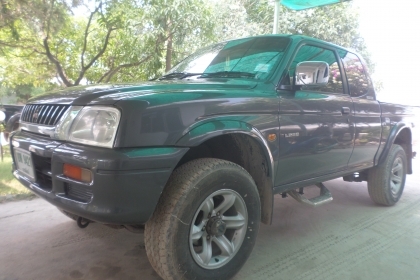 ขายมิตซูสตาด้า โฟร์วิน เครื่อง 2800 ปี 2000