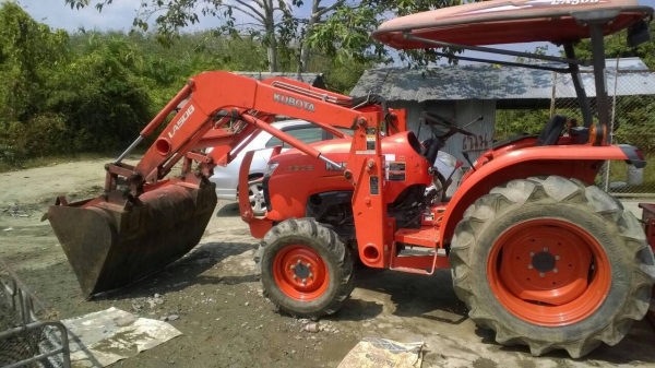 รถไถคูโบตัา3608 สวยพร้อมใช้งานติดต่อ080-1405528