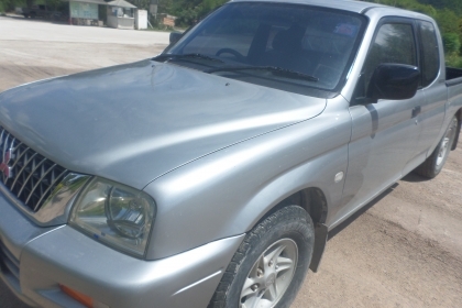 ขาย กระบะมิตซู ตอนครึ่ง เครื่อง 2.8 GLX ปี 46 สภาพสวยจัด