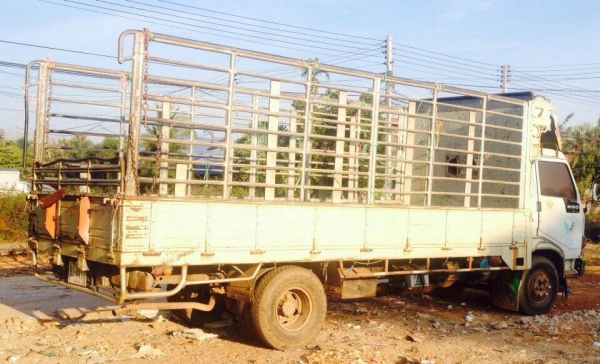 HINO FC2W ห้างแท้ปี39 ซูเปอร์เสี่ย เครื่อง WO4D 120แรง กะบะยาว 5 เมตร HINO FC2W ห้างแท้ปี39 ซูเปอร์เสี่ย เครื่อง WO4D 120แรง กะบะยาว 5 เมตร