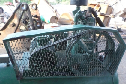 ขายปั๊มลม แชมเปี้ยน จาก USA ขนาด 300 ลิตร มอเตอร์ 5 แรงม้า ไฟ 380 โวลท์ 2 สูบ