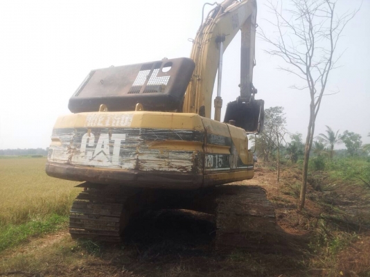 ขายรถแมคโคร CAT320 V2    สภาพพร้อมใช้งาน 950,000 บาท