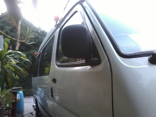 ขายด่วนรถตู้ไฮเอสปี 93 เครื่องดีเซล 2500 หลังคาสูงสภาพพร้อมใช้งานครับ