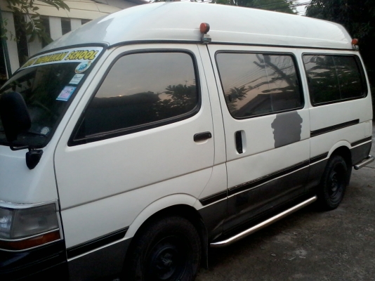 ขายด่วนรถตู้ไฮเอสปี 93 เครื่องดีเซล 2500 หลังคาสูงสภาพพร้อมใช้งานครับ