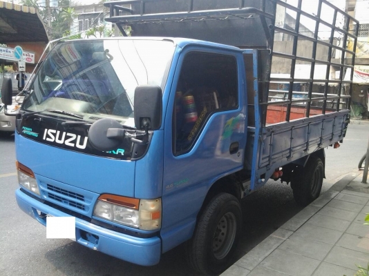 ขายรถบรรทุก 4 ล้อ ISUZU NKR 110 แรง