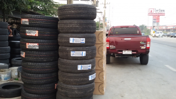 ขายยาง265 70 16เส้นละ3000