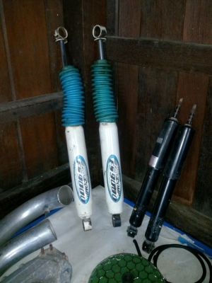 โช้คหลังprocomp แกน16 ยืดสุด24นิ้ว ยุบสุด17นิ้ว