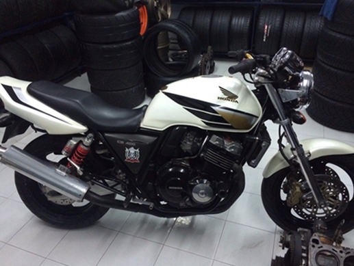 CB400 Sf ปี98.เวอร์ชั่นS สภาพสวยๆครับ