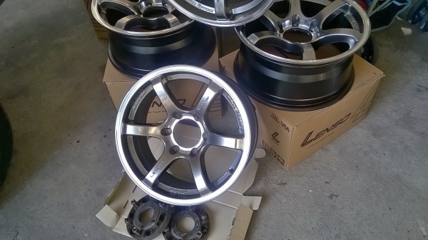 ขายครับ ล้อแม๊กซ์เลนโซ่ RTA 17x8...6 x 139.7