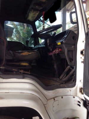 ขายรถ10ล้อดั้มพ์2เพลา ISUZU FXZ23NZHF2 4-7002XXX เครื่อง 320 แรงม้า ปี50 สนใจโทร 081-970-1072