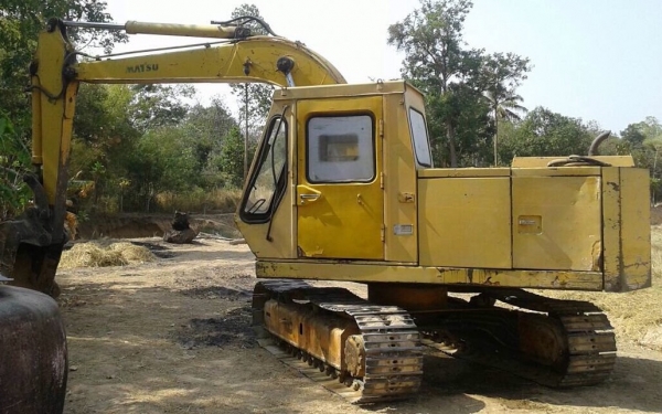 KOMATSU PC 100-2 รถบอดี้สวยเดิมดีมากครับ เครื่องเดิมปั๊มเดิมทำงานคล่องตัวดีมากครับ ภายในสะอาดไม่มีเลอะอุปกรณ์ภายในอยู่ครบครัน ภายนอกบูมอาร์มสวย ช่วงล่างเอวแน่นดี เฟรมไม่มีผุไม่มีดาม โรลเลอร์โซ่บูทรวมทั้งใบแทรกใช้งานได้ดีประมาณ 60\% ตัวเดิน HY-DASH เดินได้ด KOMATSU PC 100-2 รถบอดี้สวยเดิมดีมากครับ เครื่องเดิมปั๊มเดิมทำงานคล่องตัวดีมากครับ ภายในสะอาดไม่มีเลอะอุปกรณ์ภายในอยู่ครบครัน ภายนอกบูมอาร์มสวย ช่วงล่างเอวแน่นดี เฟรมไม่มีผุไม่มีดาม โรลเลอร์โซ่บูทรวมทั้งใบแทรกใช้งานได้ดีประมาณ 60\% ตัวเดิน HY-DASH เดินได้ด