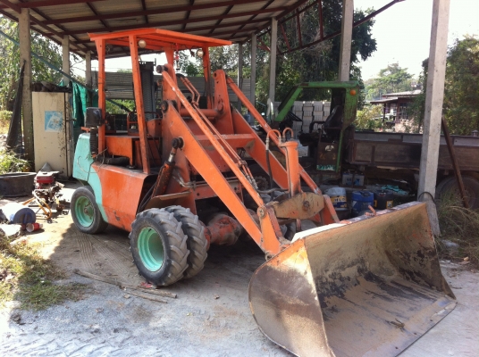 ขายรถตักเล็กตักใส่6ล้อสบาย