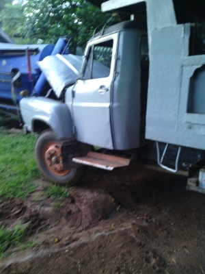 รถ 6 ดั้มยาง900-20แรงดี ไม่มีทะเบียน