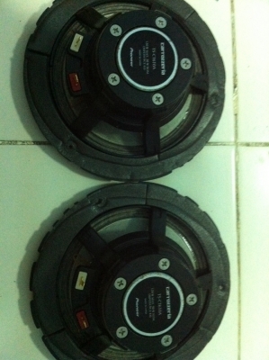 ชุดลำโพงกลางแหลมแยกชิ้น Pioneer TS-C1610A โคลงหล่อ แม่เหล็กเหลวนีโน พร้อมจานแหลมชุดของรุ่นนี้ สภาพสวยๆ