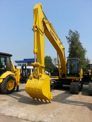 ขายรถขุด SUMITOMO SH200-5 รถนำเข้าจากญี่ปุ่น ติดต่อวิภาดา 081-3194528