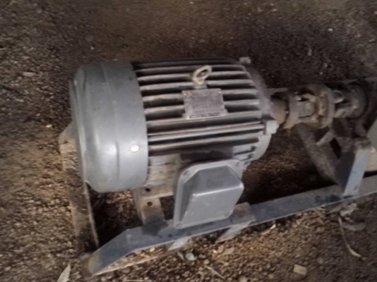 ,มอเตอร์ขนาด10 แรงไฟสามเฟส สภาพใช้งานได้เลย ขายกันถูกๆ12000 บาท