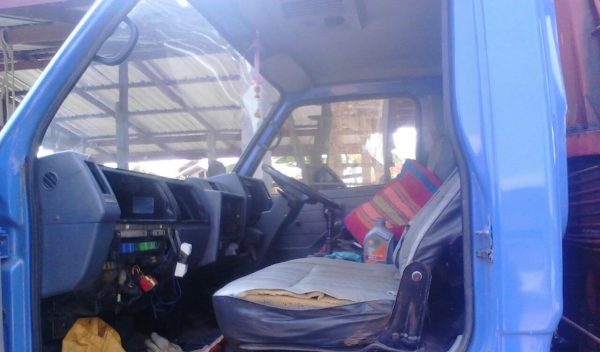 หกล้อ อีซูซุ NPR115แรงเครน2.9ตัน3ปอก2ชัก สภาพดึไช้งานตลอด  มึเงินแค่ 180,000