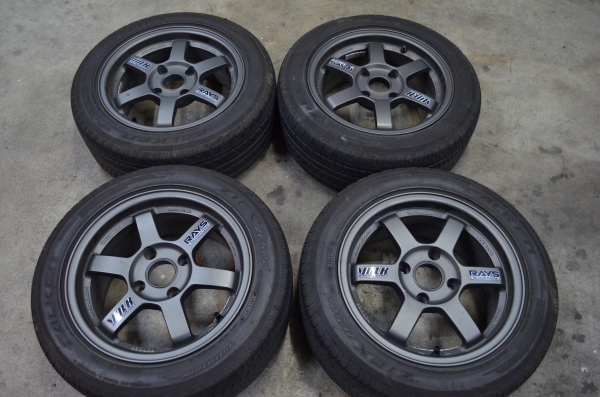 ขายแม็กมือ2ขอบ15 พร้อมยางปี14 ถูกๆ