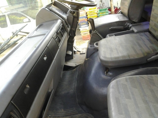 ขาย6ล้อHINO FF3H 195แรงยาว6.5เมตรรถห้างแท้