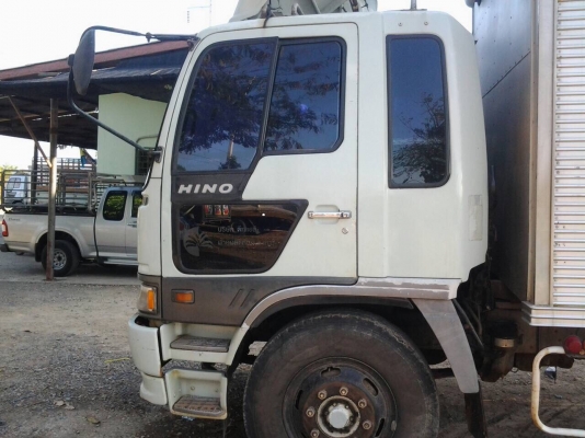 ขาย6ล้อHINO FF3H 195แรงยาว6.5เมตรรถห้างแท้