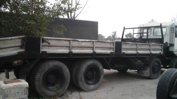 สิบสองล้อมือสอง,Hino F18 วางเครื่อง Deawoo 360 เกียร์ฟูลเลอ สองคานหน้าท้ายลาดมีบรรได สิบสองล้อมือสอง,Hino F18 วางเครื่อง Deawoo 360 เกียร์ฟูลเลอ สองคานหน้าท้ายลาดมีบรรได