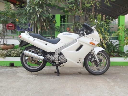 >>> Touring เก๋าๆ Kawasaki ZZR 250 Price 25,000 Baht สำเนาทะเบียน <<<
