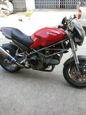 ขายคับ ducati m900 ปี 02-03 หัวฉีดแล้ว ประหยัดน้ำมัน  เอกสาร สรรพสามิต เครื่องชัวส์ ทอร์คจัดๆ สีสวยเลี่ยม พร้อมออกทริป ของแต่งให้หมดยกเว้นท่อ แต่มีท่อเดิมผ่าเสียงโหดๆให้คับ  เปิดราคา 132000 ต่อรองได้คับ