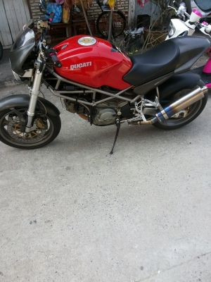 ขายคับ ducati m900 ปี 02-03 หัวฉีดแล้ว ประหยัดน้ำมัน  เอกสาร สรรพสามิต เครื่องชัวส์ ทอร์คจัดๆ สีสวยเลี่ยม พร้อมออกทริป ของแต่งให้หมดยกเว้นท่อ แต่มีท่อเดิมผ่าเสียงโหดๆให้คับ  เปิดราคา 132000 ต่อรองได้คับ